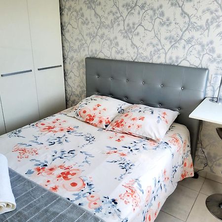 Magnifique Rooftop Duplex Climatise Familial, Aux Arceaux Montpellier Exterior photo